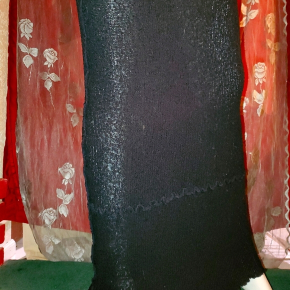 🖤Gorgeous Black Knit Maxi Dress 🖤 - Picture 9 of 16
